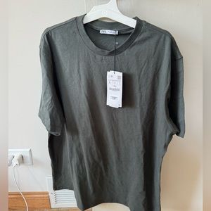 Men’s ZARA soft tee size L